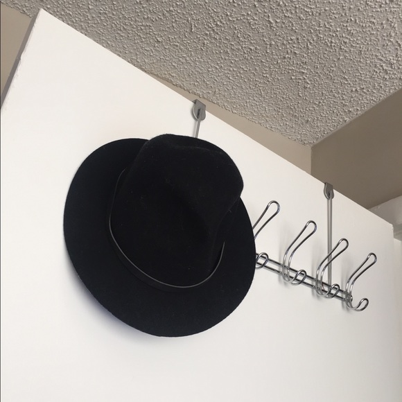 Black hat from PacSun never worn! - Picture 2 of 2